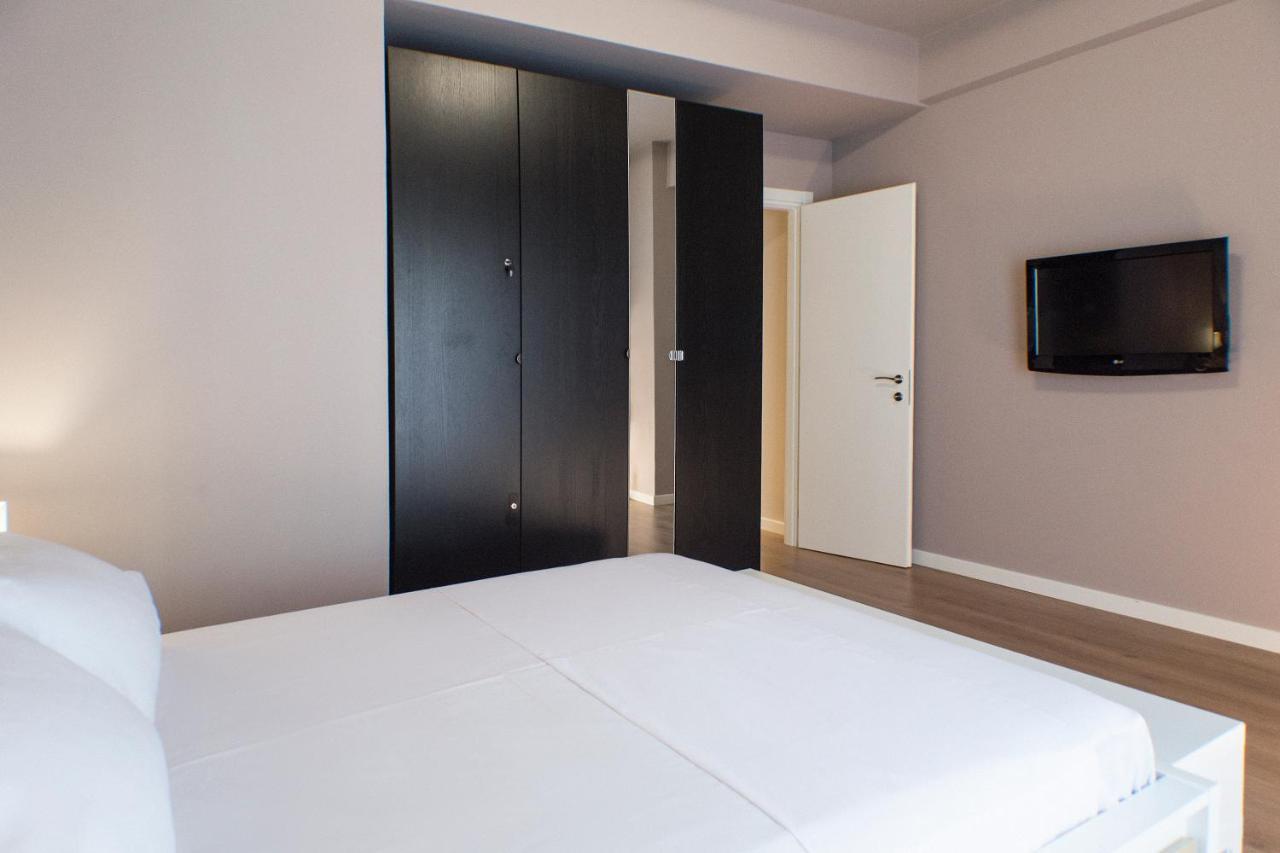 Stylish And Renovated Retreat In Thessaloniki: Cozy At Ioulianou 33 Soluň