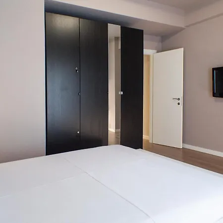 Stylish And Renovated Retreat In Thessaloniki: Cozy Apartment At Ioulianou 33 Exterior foto